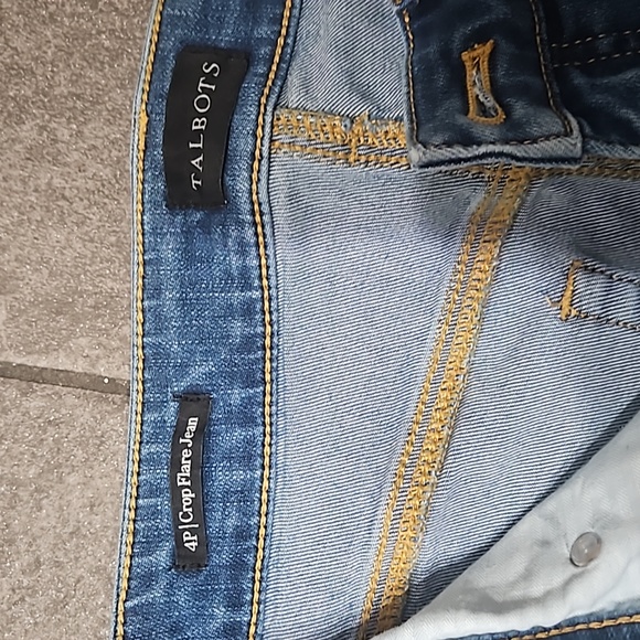Talbots Crop Flare Jean. - Picture 2 of 2